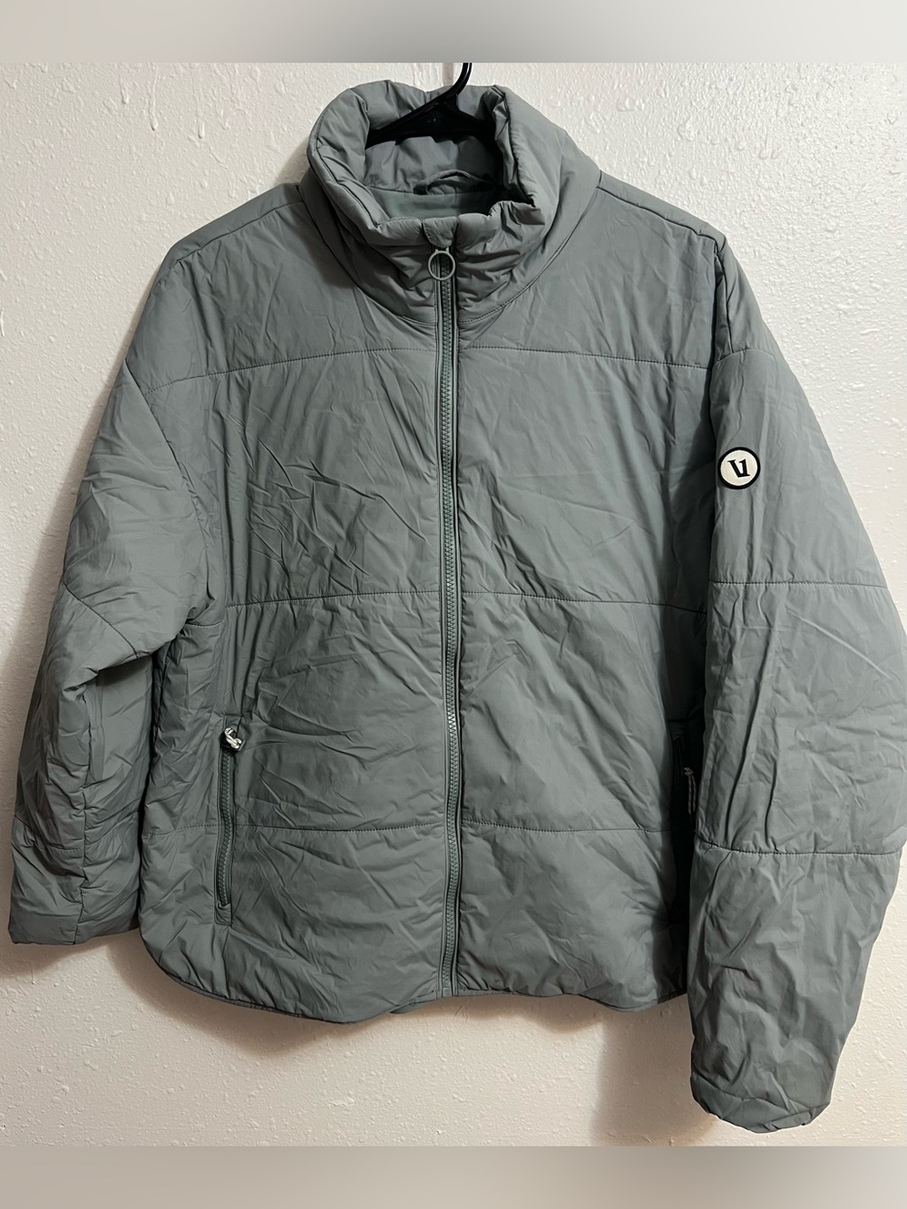 Vuori Gray Performance Jacket size Xl